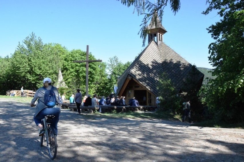 Kaplica na Dębowcu rozpoczęła "sezon turystyczny". Msze w każdą niedzielę ZDJĘCIA