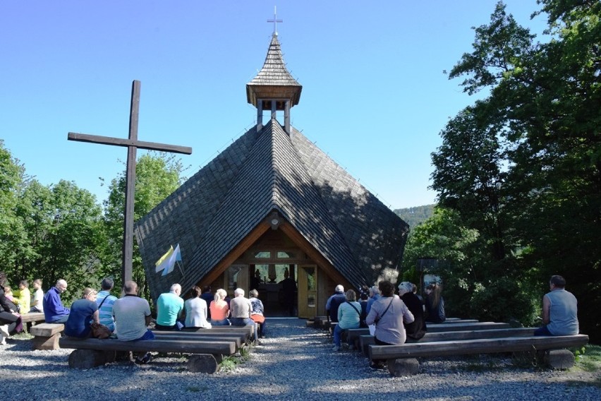 Kaplica na Dębowcu rozpoczęła "sezon turystyczny". Msze w każdą niedzielę ZDJĘCIA