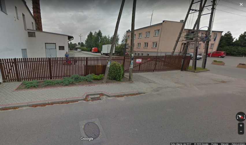 Google Street View - kogo przyłapała kamerka na ulicach Bobrowa? Rozpoznajesz kogoś na zdjęciach? Kto jechał rowerem a kto samochodem? 