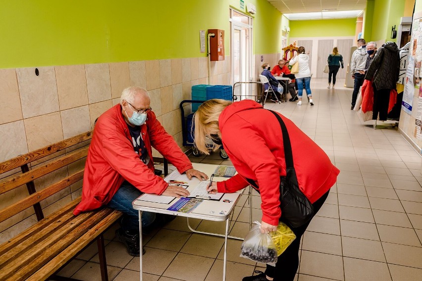 Wałbrzyscy radni zbierali podpisy pod apelem o przywrócenie...