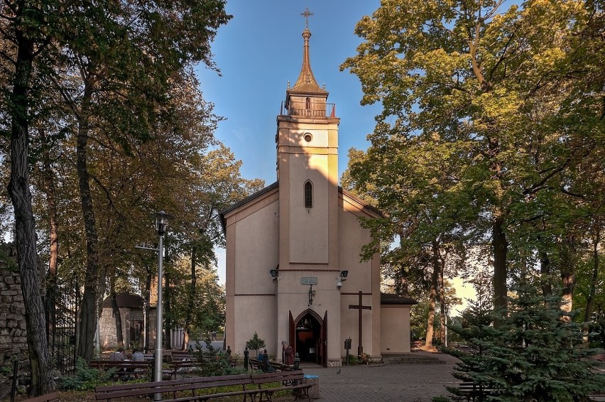 W tzw. kościółku kolejowym nieopodal dworca jest „stały...