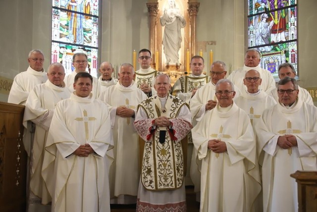 Większość księży Archidiecezji Krakowskiej, którzy w tym roku przechodzą na emeryturę, należą do ostatniego rocznika wyświęcanego przez kard. Karola Wojtyłę w 1978 r.