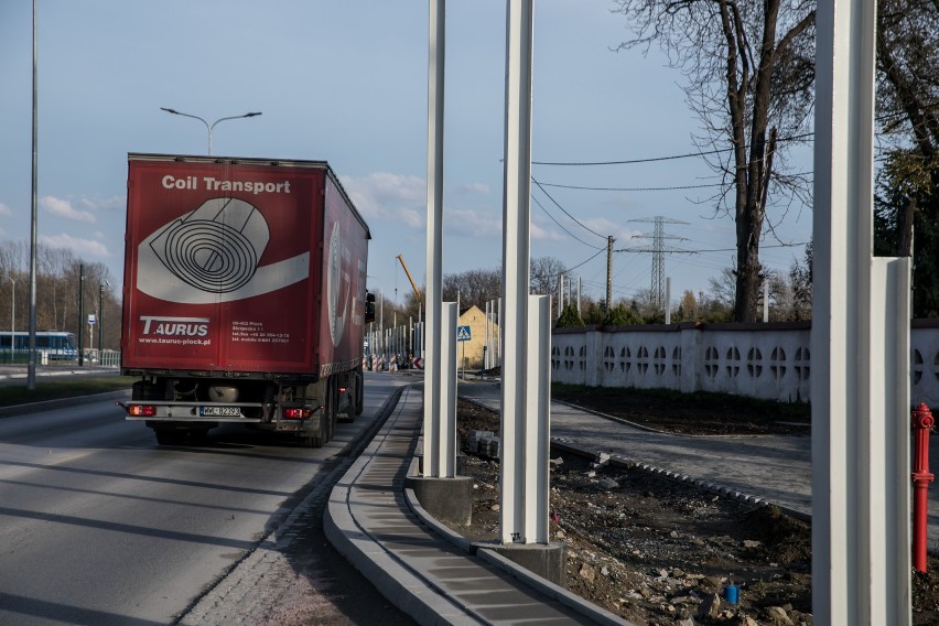 Kraków. Kolejny odcinek ulicy Igołomskiej do dyspozycji kierowców