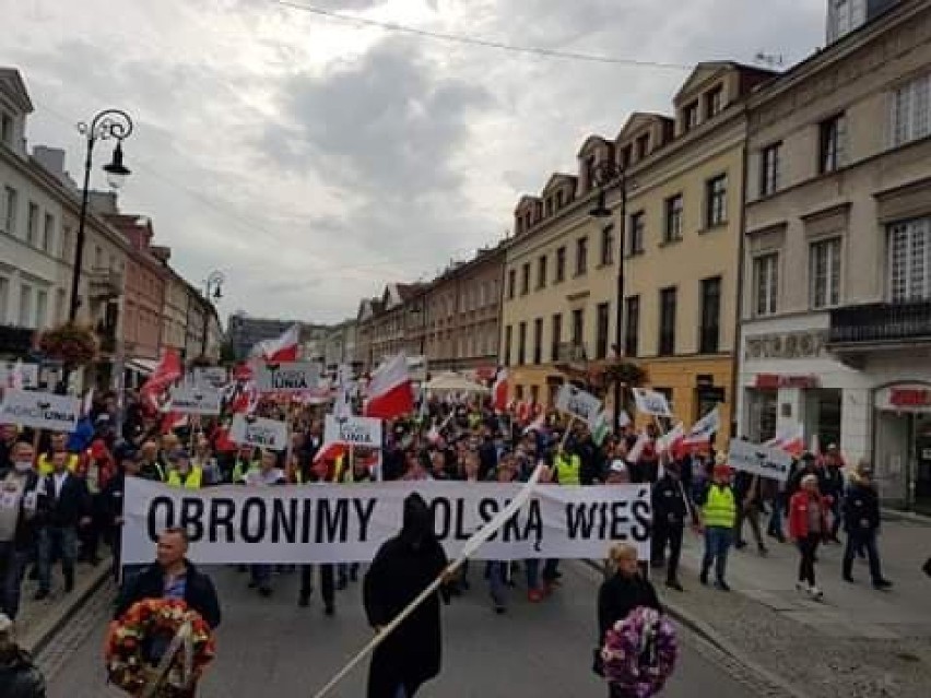 Rolnicy protestowali w Warszawie. Na miejscu była grupa rolników z powiatu pleszewskiego