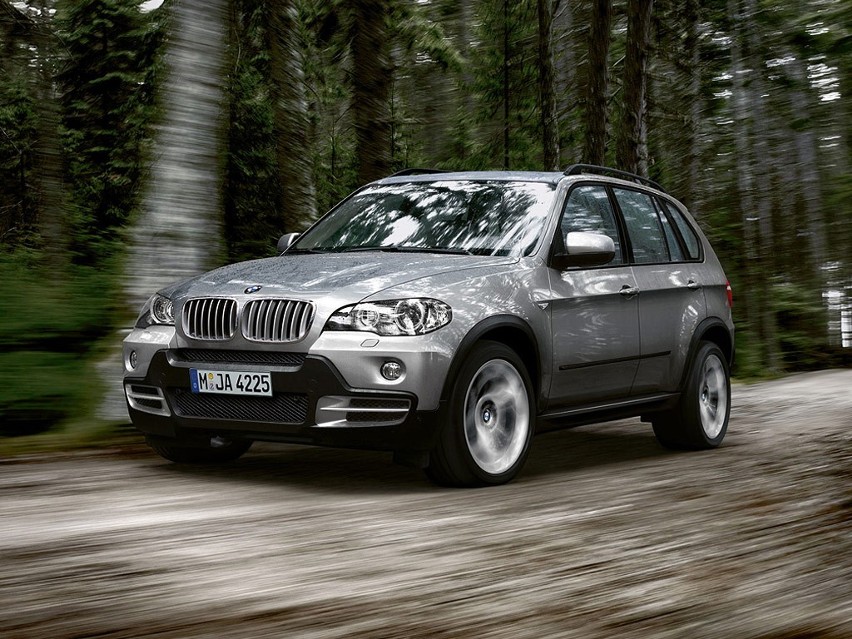 Najdroższe samochody sprzedane na Allegro.pl

9. BMW X5 -...