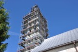 Prabuty: Trwa remont wieży kościoła św. Stanisława Kostki w Rodowie
