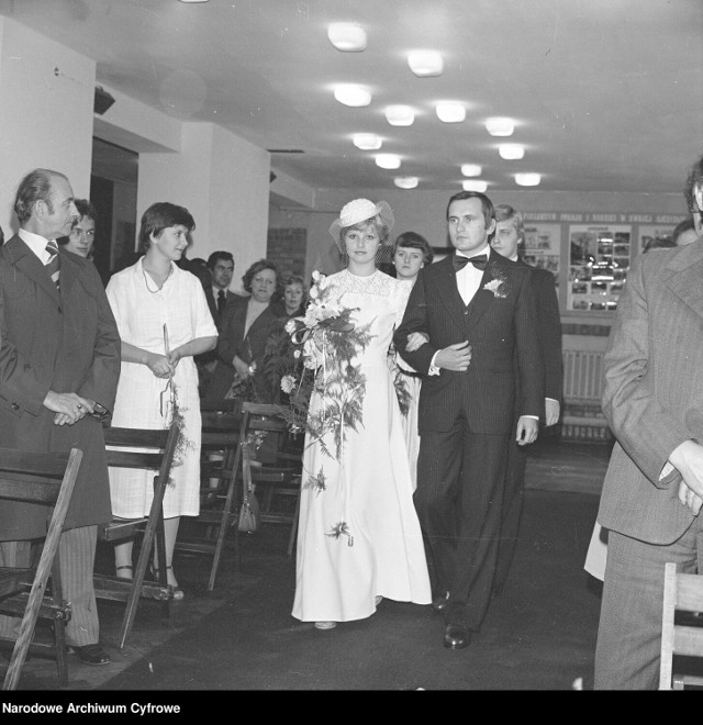 Moda ślubna i wesele w ...PRL. Mamy zdjęcia z lat 70