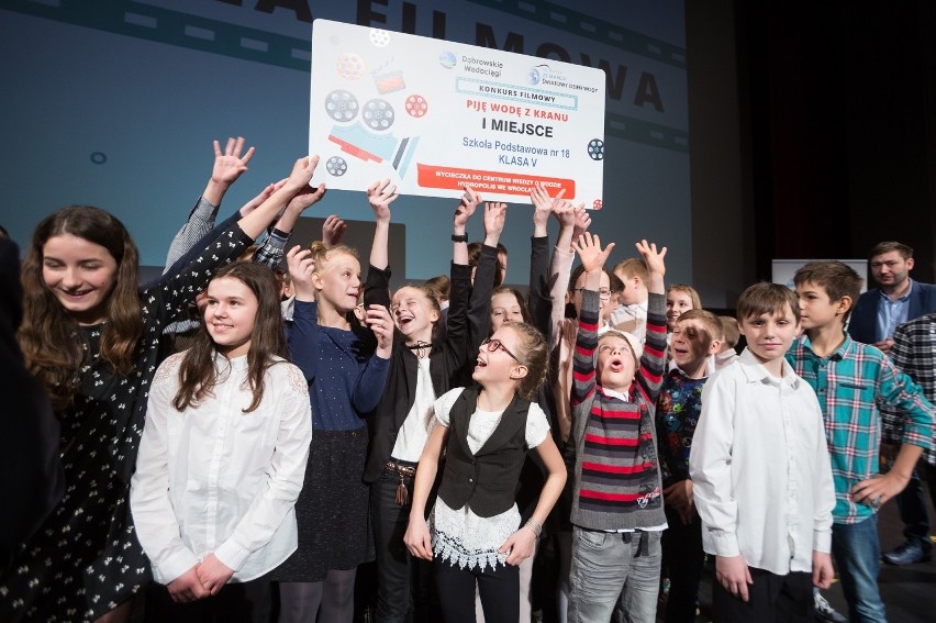 Dąbrowskie Wodociągi otrzymały nagrodę za najlepszą kampanię edukacyjną w Polsce [ZDJĘCIA]