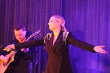 Kasia Cerekwicka wystąpiła podczas gali „Kobieta 23” w Starachowicach. Dała piękny koncert. Zobacz zdjęcia