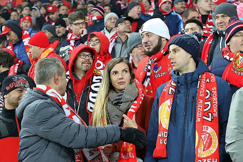 Widzew podejmował Legię Warszawa na stadionie przy al....