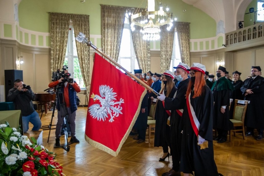 Na UKW w tym roku akademickim studia rozpoczęło 7,5 tys....