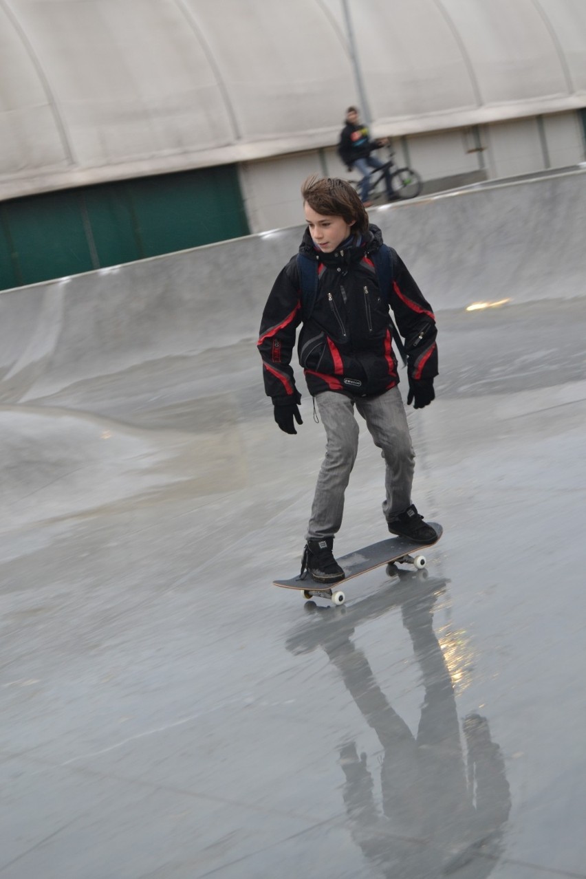 Tczew: w ostatni dzień grudnia otwarto skatepark - GALERIA