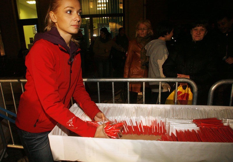 Legnica: Szli i biegli w rocznicę odzyskania przez Polskę niepodleglości(ZDJĘCIA)