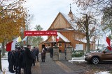 Drewniany kościółek z XVIII wieku oddano do użytku w Zachorzowie w gminie Sławno