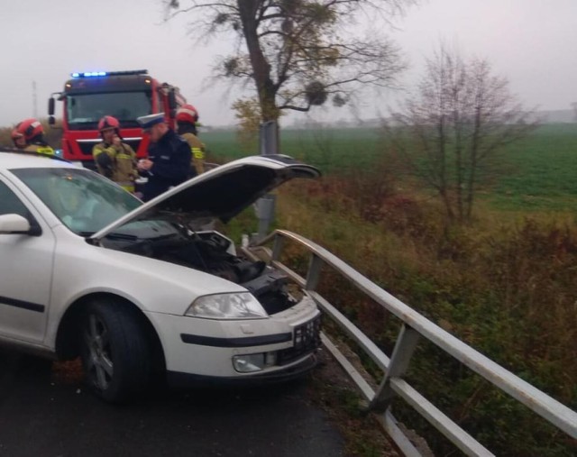 Wypadek między Brzegiem, a Brzeziną - 16.11.2022r.