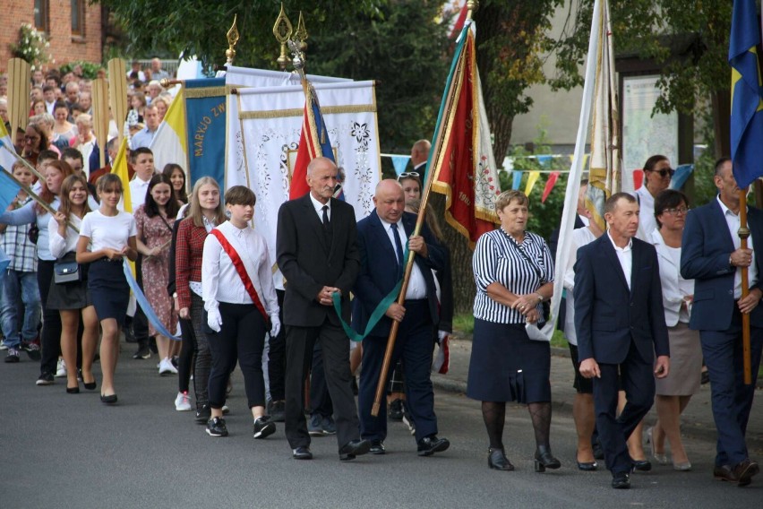 Setki wiernych witały kopię obrazu Matki Boskiej...