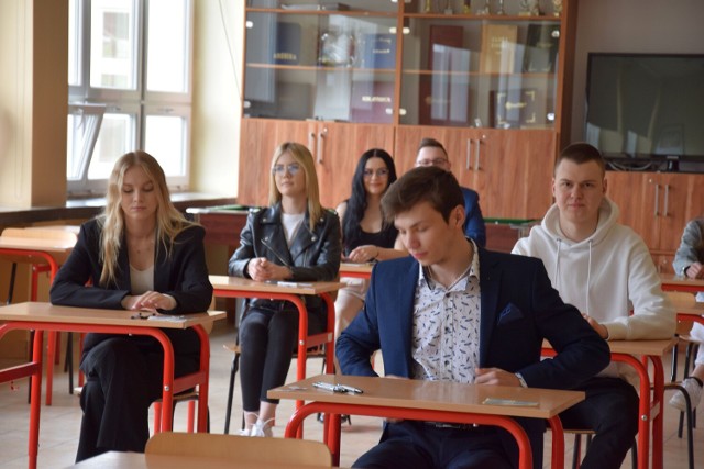 W powiecie zduńskowolskim do matury przystąpiło 557 uczniów w sześciu szkołach średnich