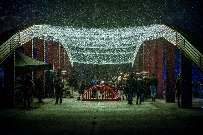 Magiczny, świąteczny, piękny - Ostrów Tumski nocą. Betlejem...