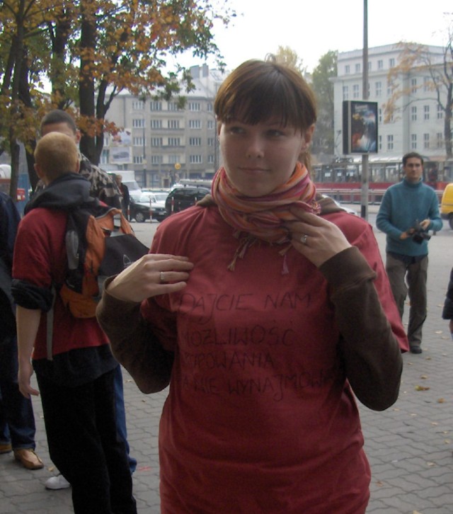 zdj Edyta Piotrowska /koszulka jednego z uczestników manifestacji