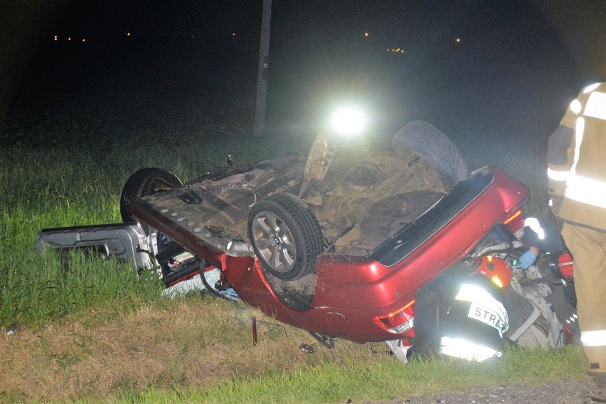 Tragiczny wypadek w gminie Brześć Kujawski. Czołowe zderzenie cysterny z bmw [zdjęcia, wideo]