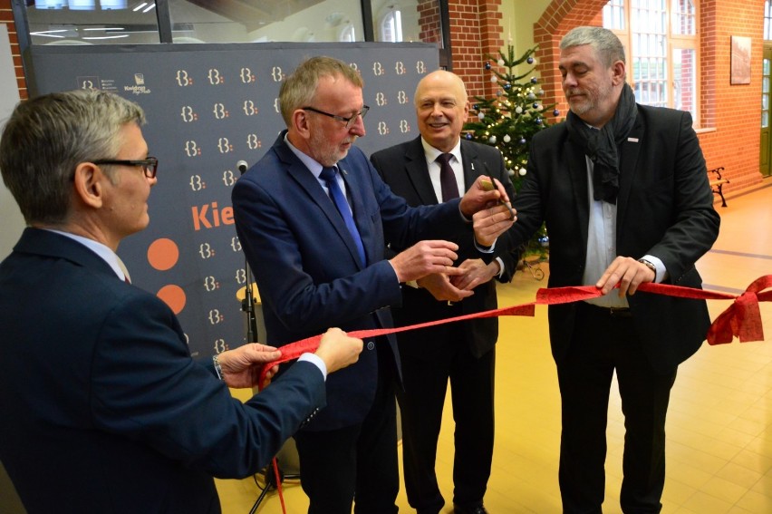 Budynek dworca kolejowego w Kwidzynie uroczyście otwarty! Obiekt będzie siedzibą Biblioteki Miejsko-Powiatowej 