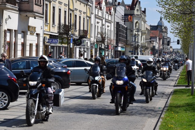 Parada motocyklistów w Częstochowie. Druga pielgrzymka dotarła na Jasną Górę