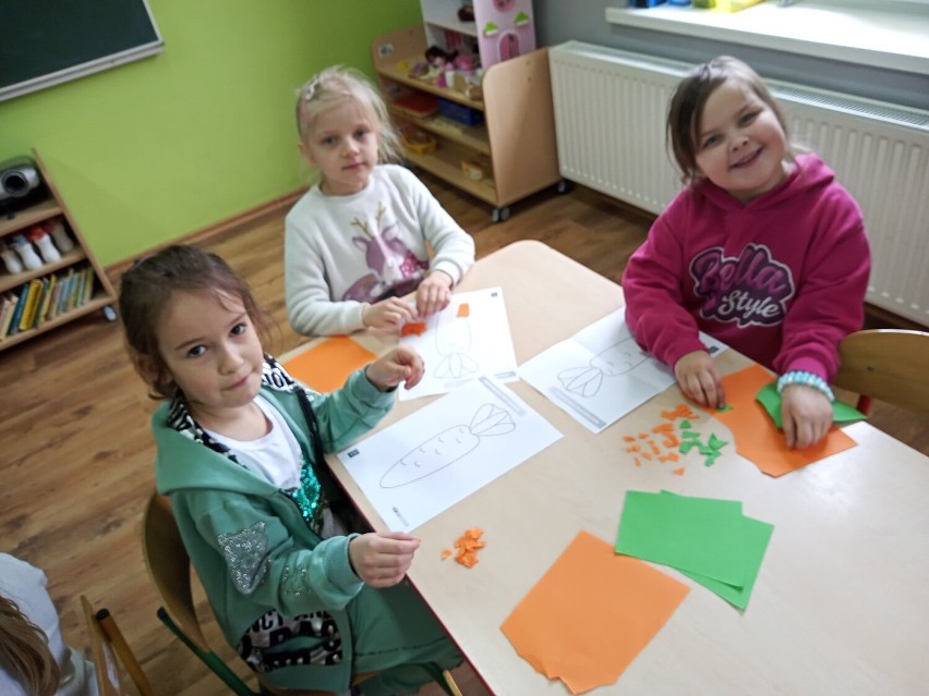 ZSP Nądnia. Dzień marchewki w przedszkolu Nądnia -...