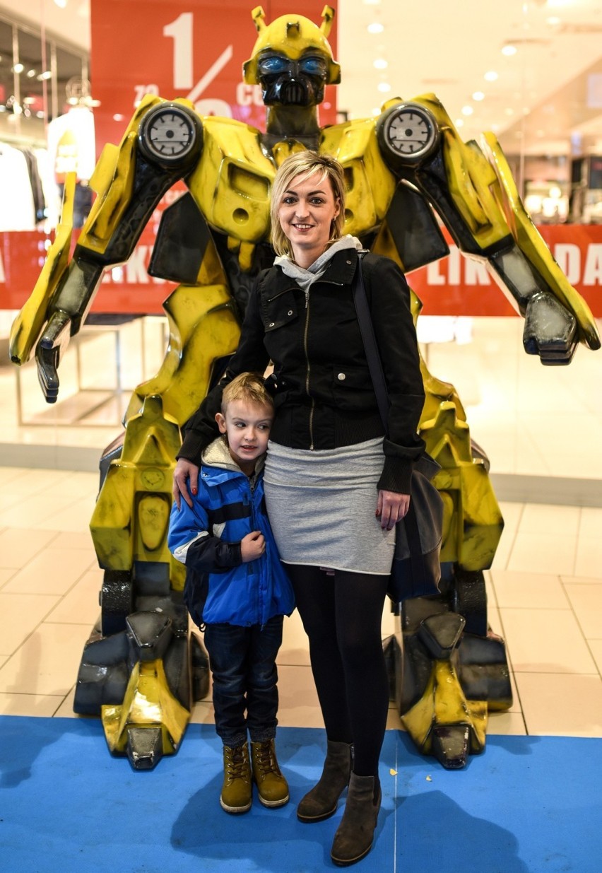 Parku Handlowym Arena w Gliwicach: Zobaczcie świat Transformersów [ZDJĘCIA]