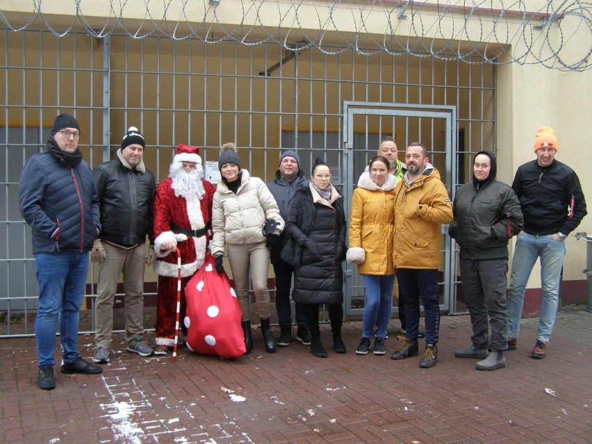  Dary z Leszna i okolic dotarły do więzienia w Krzywańcu
