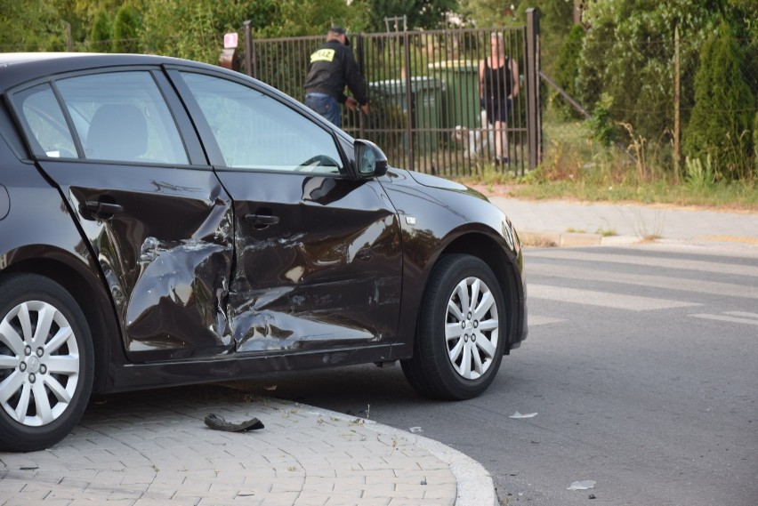 Kolejny wypadek na skrzyżowaniu w pobliżu cmentarza w Konopnicy[FOTO]