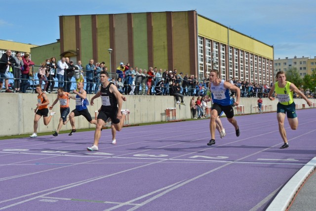 W III Grand Prix Gliwic nie brakowało gwiazd polskiej Królowej Sportu

Zobacz kolejne zdjęcia. Przesuwaj zdjęcia w prawo - naciśnij strzałkę lub przycisk NASTĘPNE