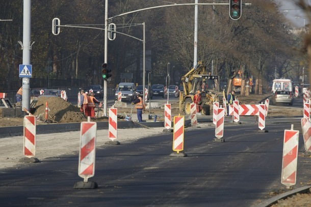 Remont skrzyżowania Alei Niepodległości i Grunwaldzkiej...