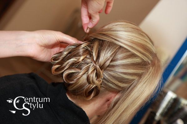 Centrum Stylu - gwarancja stylowej fryzury i makijażu