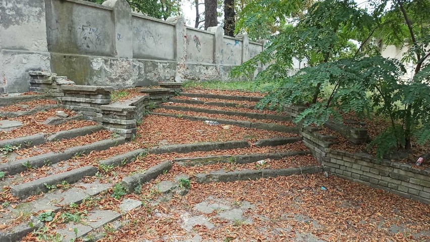 Cmentarz prawosławny w Kaliszu. Miasto ma pomysł, jak wreszcie naprawić rozpadające się schody. ZDJĘCIA