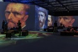 Lotniczy hangar w Czyżynach zamienił się w świat z obrazów Van Gogha!