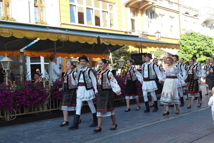 Międzynarodowe Spotkania z Folklorem w Gnieźnie.