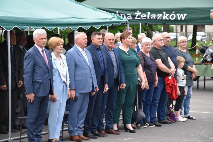 Powiatowe Święto Ludowe w Żelazkowie. Wręczono odznaczenia i wyróżnienia. ZDJĘCIA