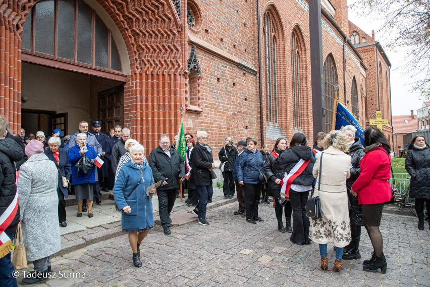 Dzień Niepodległości. Wojskowe uroczystości na Rynku Staromiejskim 