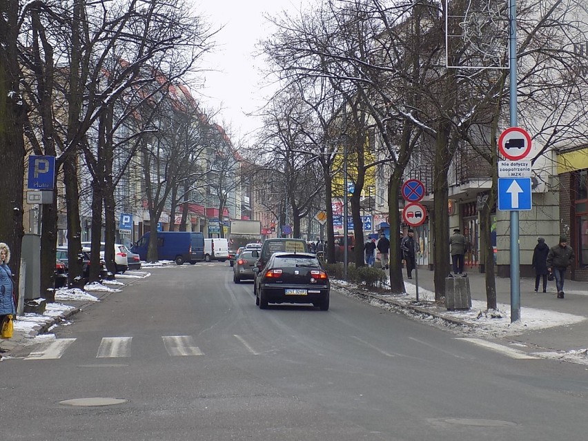 Ścieżka rowerowa wzdłuż całej ul. Piłsudskiego to realne...