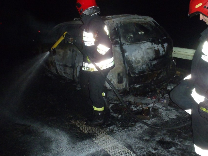 Pożar na autostradzie. Na A2 spłonął samochód osobowy