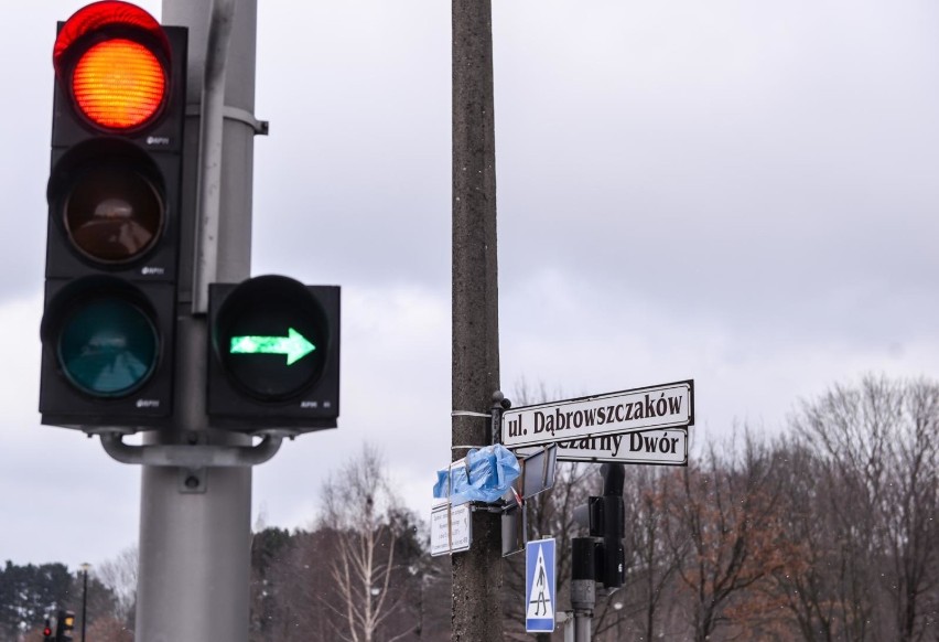 Ulica Prezydenta Lecha Kaczyńskiego w Gdańsku. Dzień po...