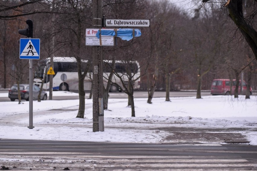 Ulica Prezydenta Lecha Kaczyńskiego w Gdańsku. Dzień po...