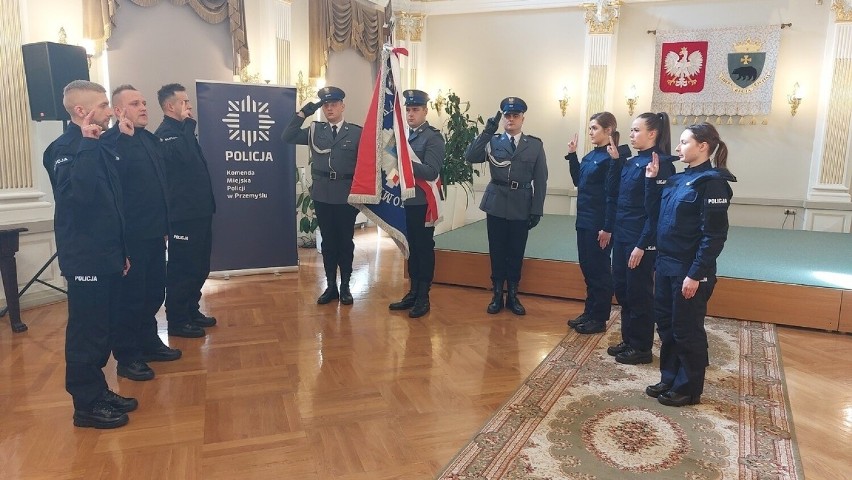 Ślubowanie nowych policjantów w Przemyślu [ZDJĘCIA]