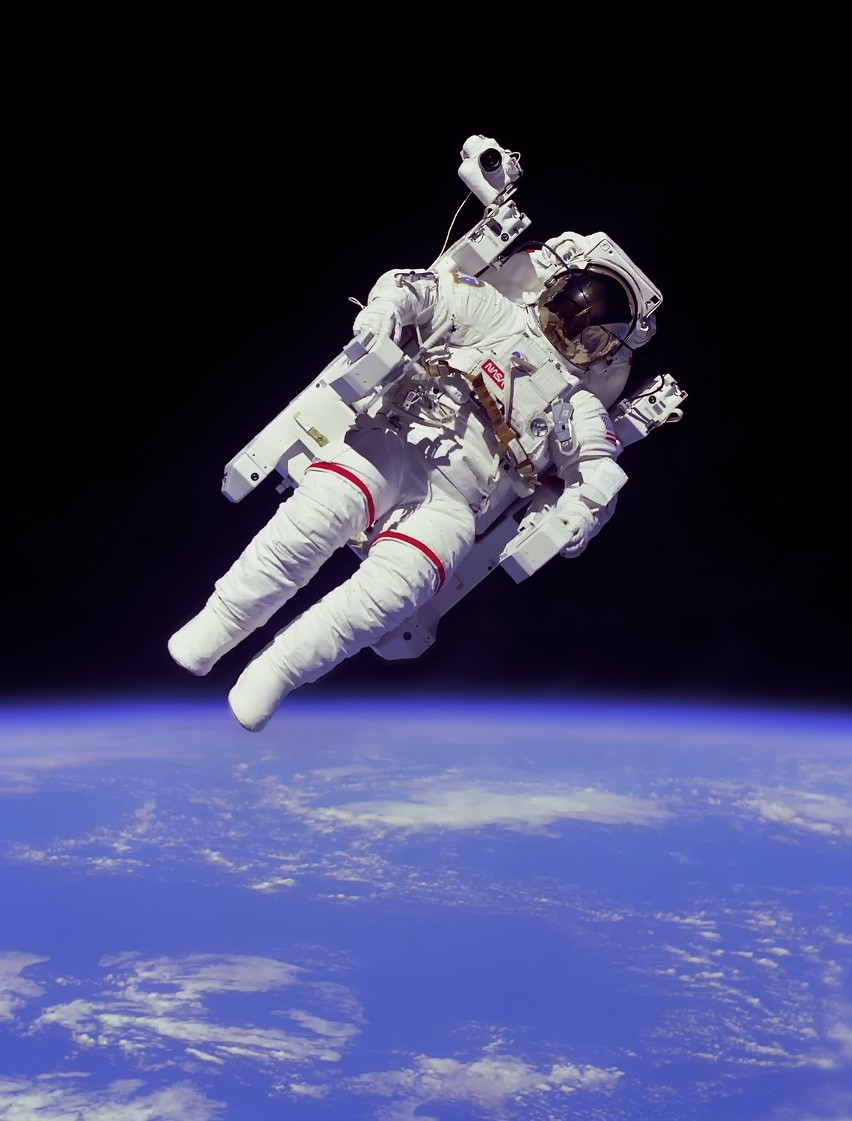 7 lutego 1984 – Astronauta Bruce McCandless, członek załogi...