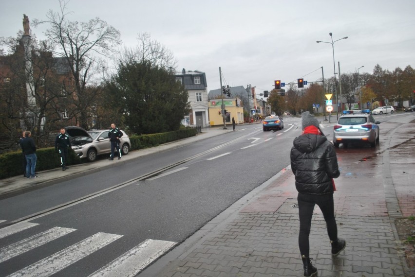 Wolsztyn: kierowca wjechał na chodnik, nikomu nic się nie stało