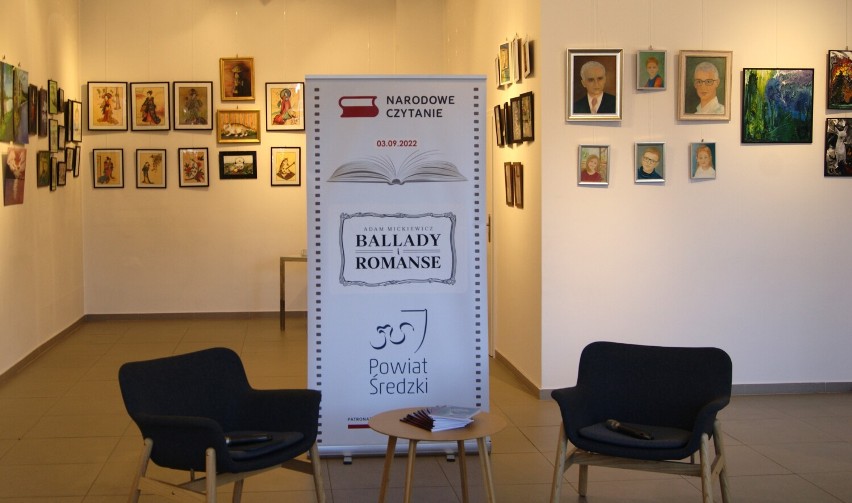 Narodowe Czytanie 2022. W Galerii Miejskiej odczytano "Ballady i Romanse"