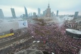 Marsz Niepodległości 2023 w Warszawie. Tłumy na ulicach stolicy. Za nami największa manifestacja w Polsce