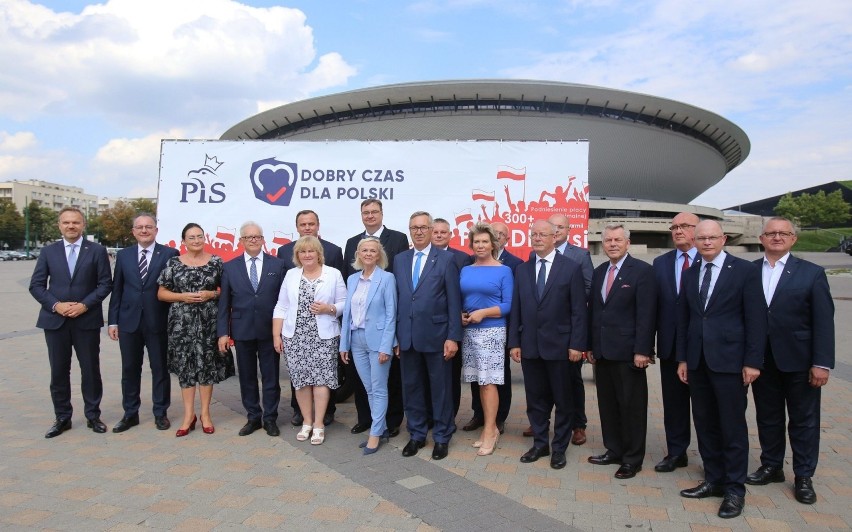 PiS w Katowicach zaprezentowało kandydatów do parlamentu
