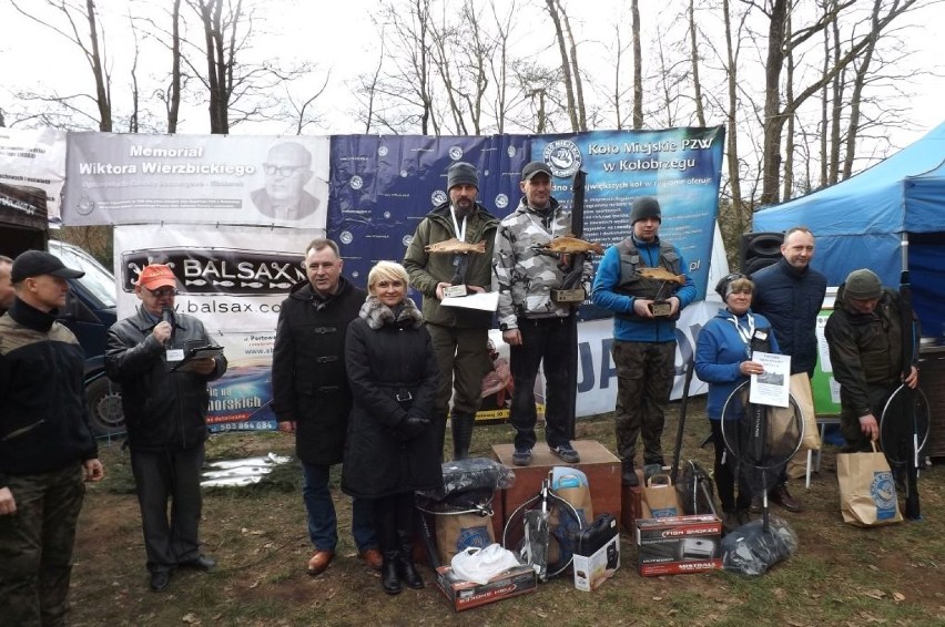 Najlepsi podczas sobotnio - niedzielnych zawodów, w...