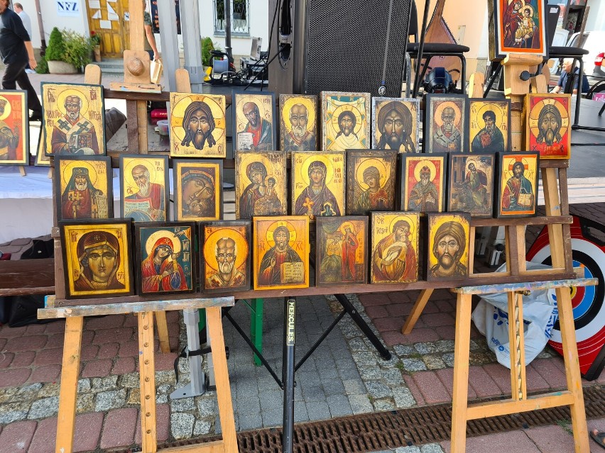 Jarmark ikon w Sanoku to święto sztuki. Przez dwa dni na sanockim rynku gościli artyści i rękodzielnicy  
